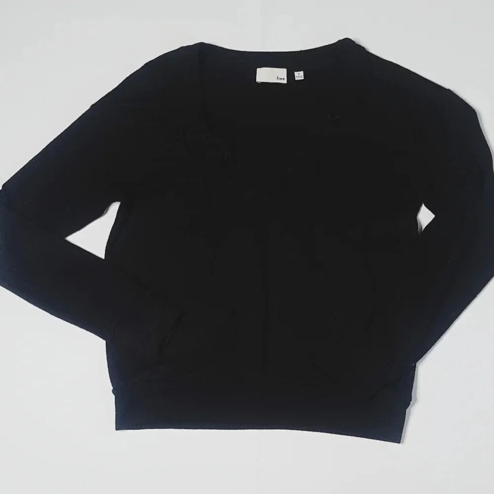 Wilfred free  Aritzia Lace Tie up Black Boxy  Top M long Sleeve